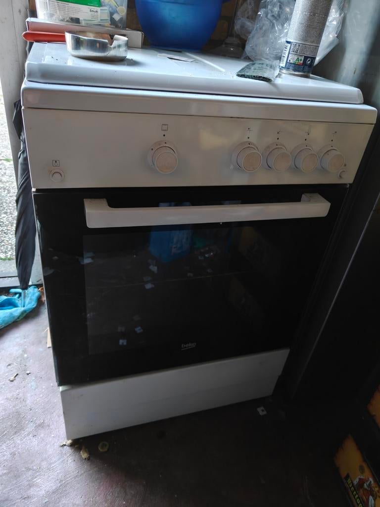 Gasfornuis met oven en gasstel, Witgoed en Apparatuur, Fornuizen, Ophalen, 4 kookzones, Gas, Vrijstaand