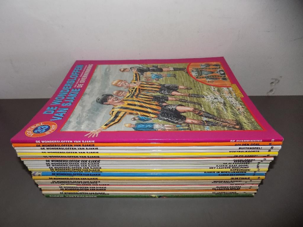 De wondersloffen van Sjakie ~ Grote set van 25 strips, Complete serie of reeks, Ophalen of Verzenden, Gelezen