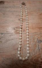 Elegante parelketting zilveren sluiting, Ophalen of Verzenden, Zo goed als nieuw, Wit, Overige materialen