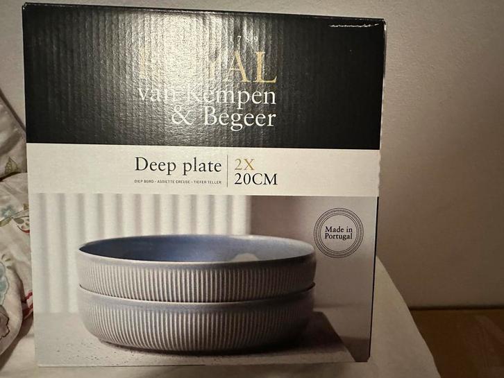 Royal Van Kempen & Begeer Diepborden blauw, Huis en Inrichting, Keuken | Servies, Nieuw, Bord(en), Effen, Aardewerk, Ophalen of Verzenden