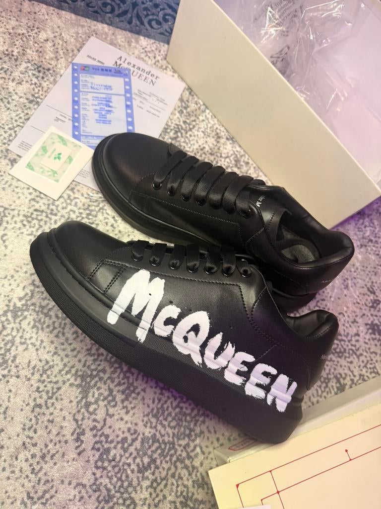 Alexander MCQUEEN schoen maat 42, Ophalen of Verzenden, Zo goed als nieuw, Zwart