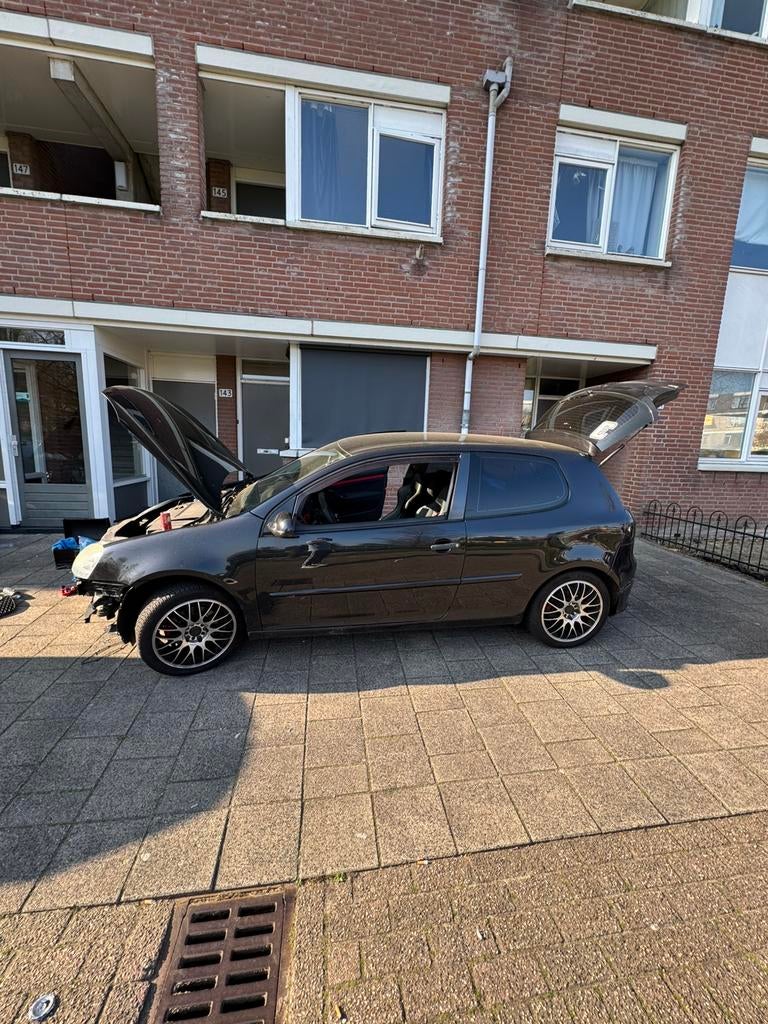 Volkswagen 2005 Zwart, 74 pk, 610 kg, Bedrijf, 1000 kg