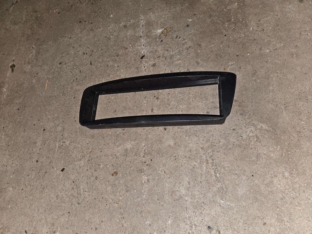 1 din RADIO PANEEL VOOR UNIVERSELE  RADIO  107/ C1 / AYGO, Auto-onderdelen, Niet ingevuld, Gebruikt, Citroën, Niet ingevuld