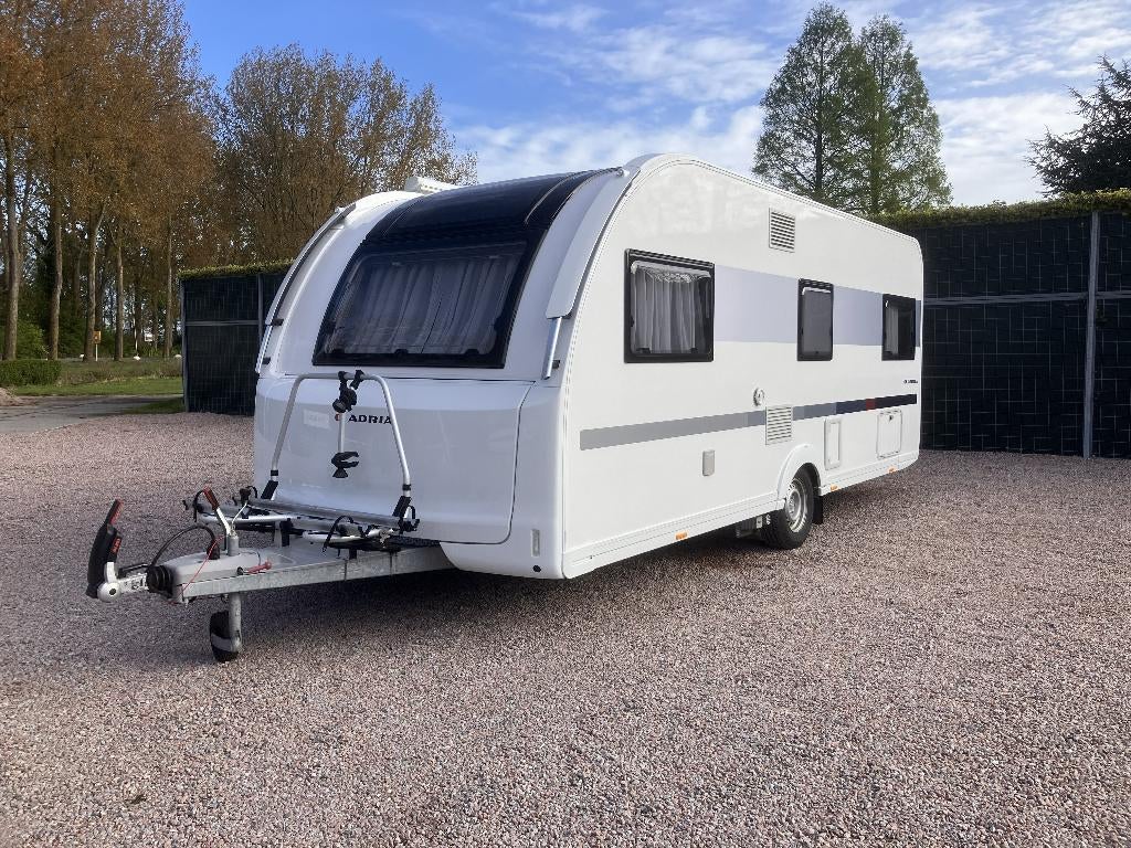 Adria Adora 542 UL (2022) | Vol opties Mover + Airco + Alde, Particulier, Adria, 1250 - 1500 kg, Tot en met 5