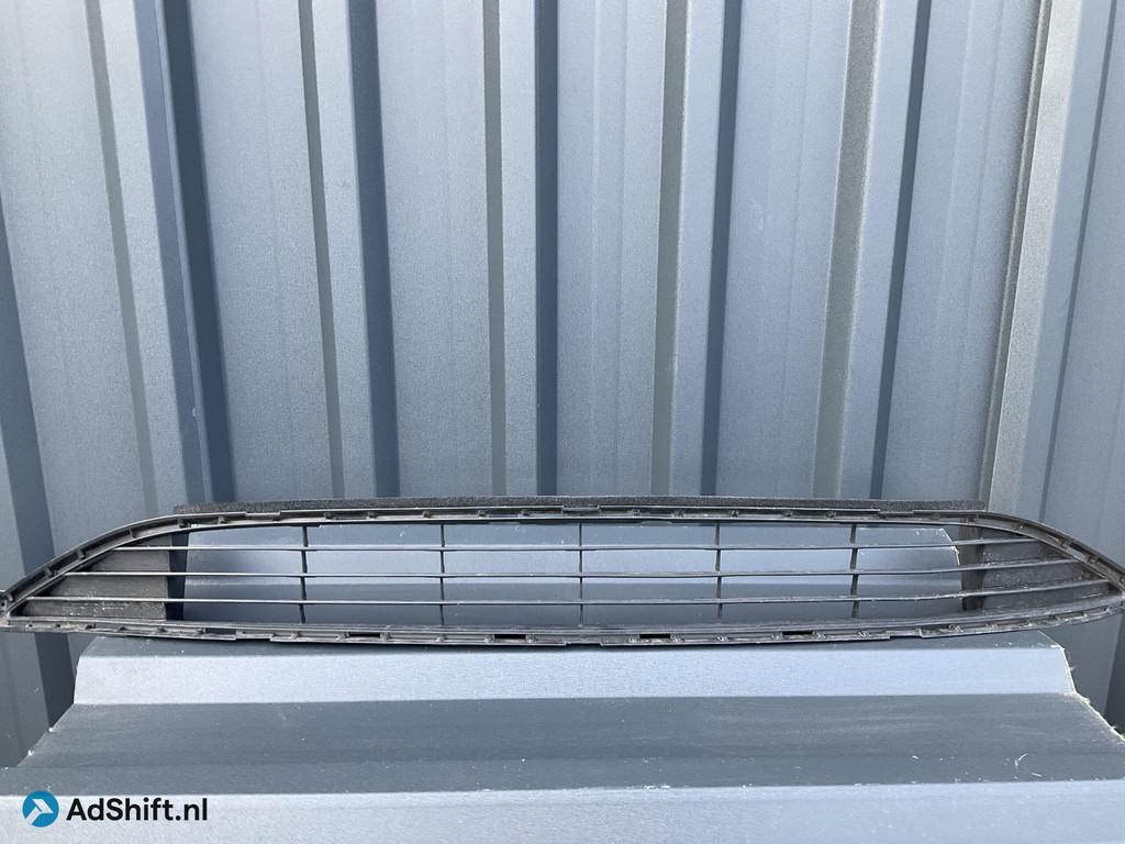 Bumper grill Toyota Prius 2016-2018 53112-47240 Rooster TO-2, Auto-onderdelen