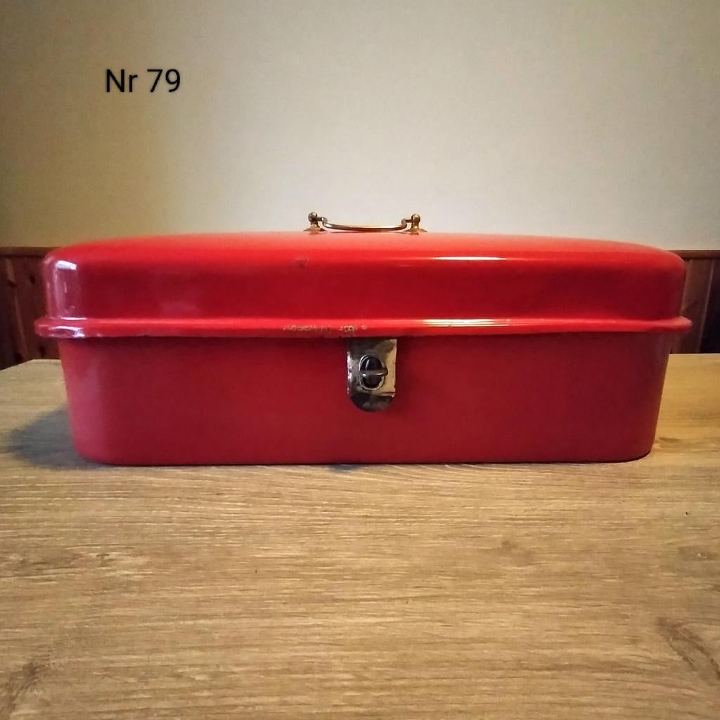 EMAILLE RODE BROODTROMMEL., Ophalen of Verzenden