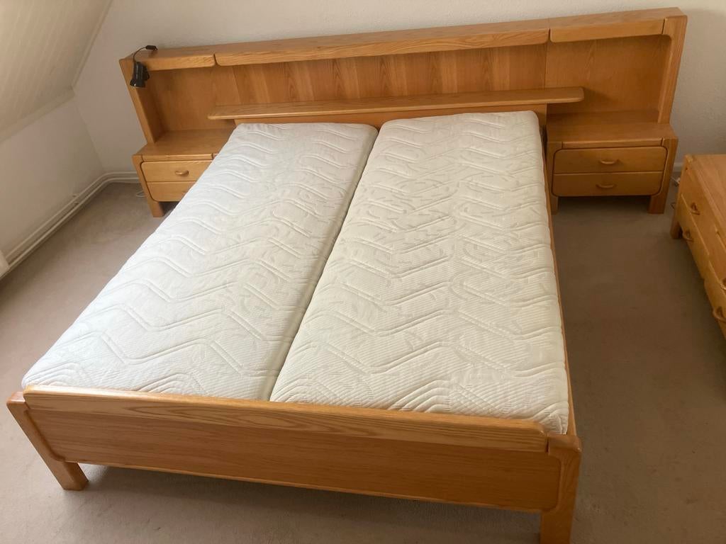 Tweepersoonsbed met nachtkastjes en lattenbodems, Huis en Inrichting, Slaapkamer | Bedden, Ophalen, Gebruikt, Bruin, Tweepersoons