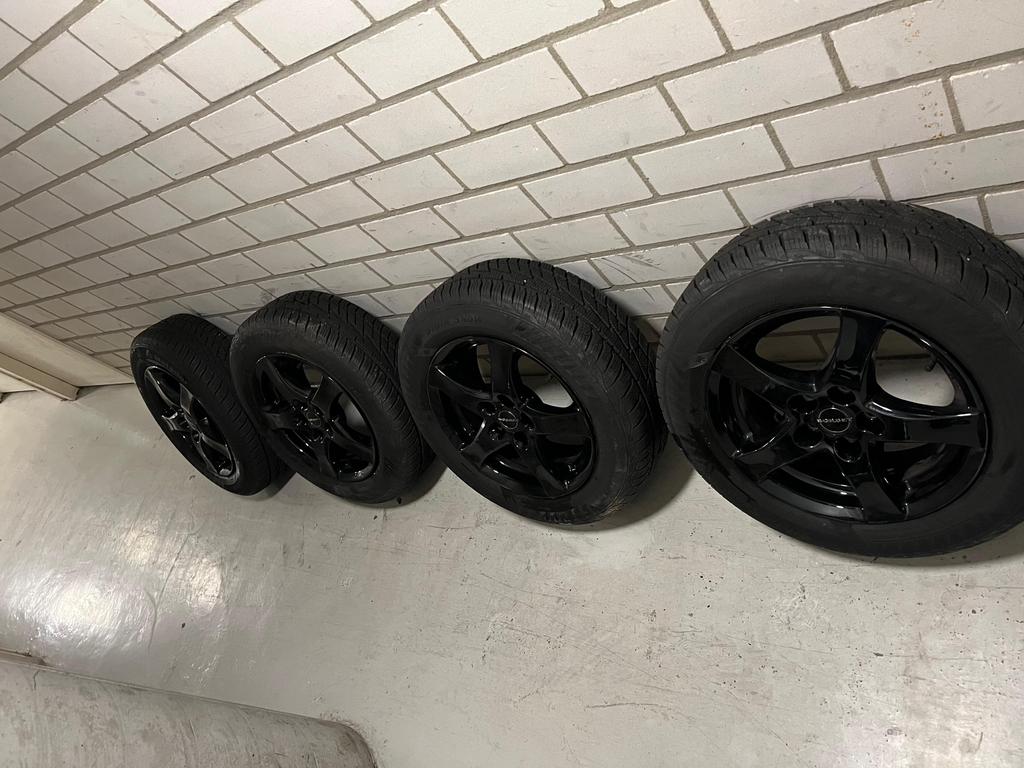 Winterbanden, Ophalen, Zo goed als nieuw