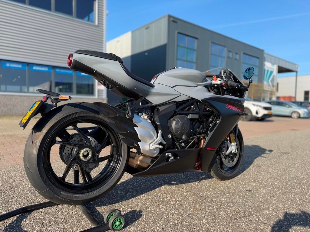 MV Agusta Sport Superveloce NIEUW!, Motoren, Motoren | MV Agusta, MV Augusta, Bedrijf, Sport, Meer dan 35 kW