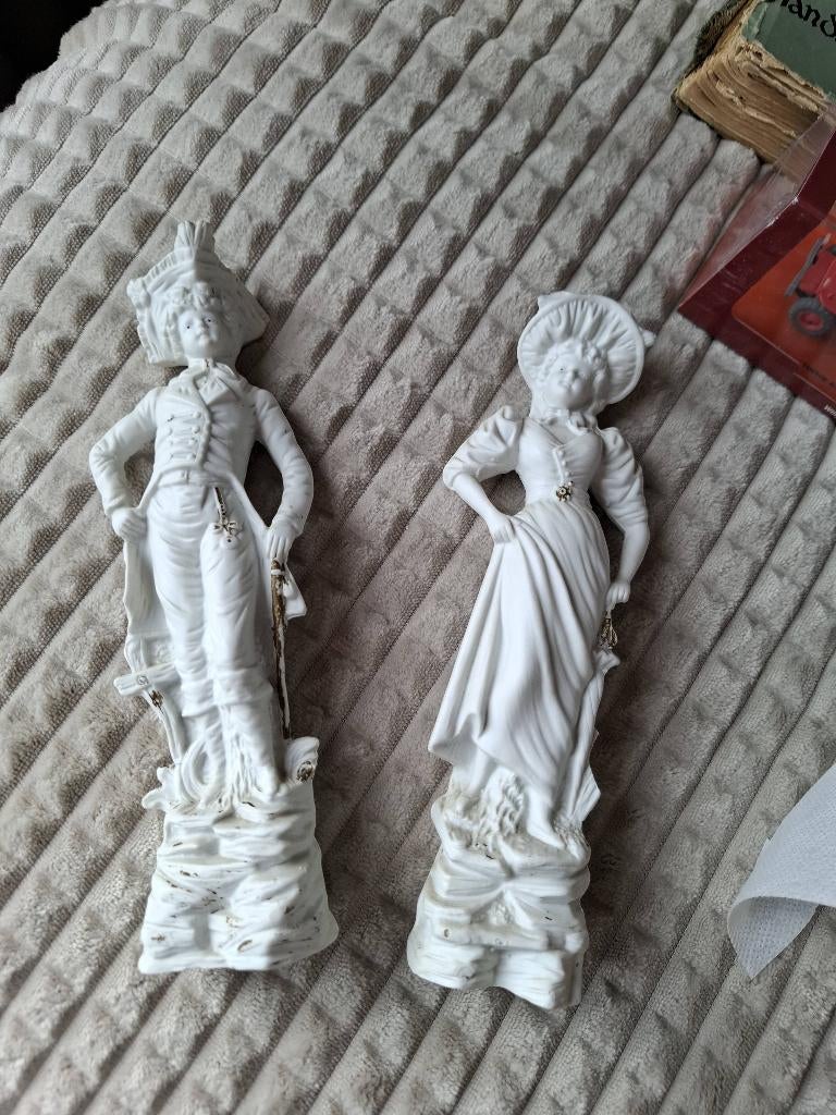 Antiek porseleine beeldje, Ophalen