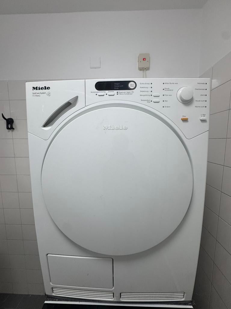 Miele Droger, Witgoed en Apparatuur, Wasdrogers, Ophalen, Zo goed als nieuw, Luchtafvoer, 85 tot 90 cm