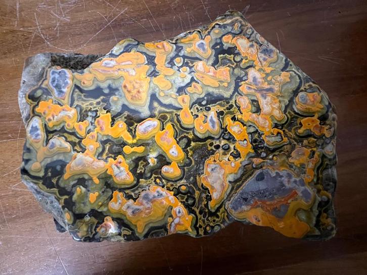 Bumblebee Eyes Jaspis groot stuk(13), zeldzaam en zeer mooi., Verzamelen, Mineralen en Fossielen, Mineraal, Ophalen of Verzenden