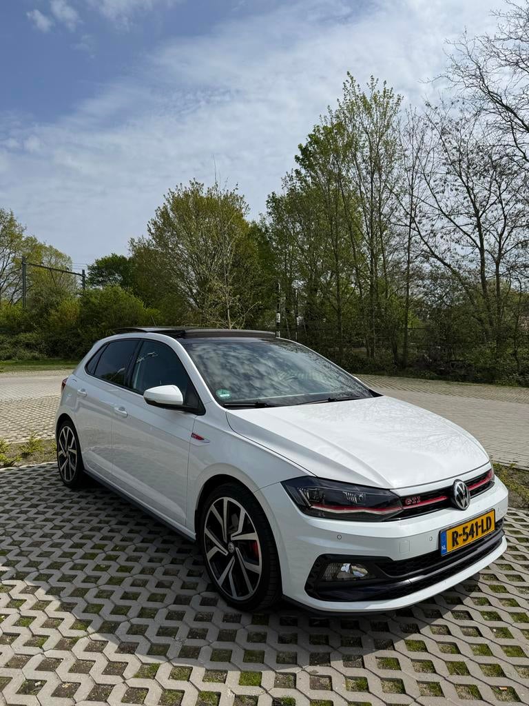 Volkswagen Polo 2.0 TSI 200pk 6-DSG 2019 Wit, Auto's, 4 cilinders, 1984 cc, Wit, 14 km/l