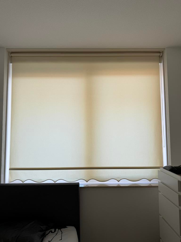 2x Rolgordijn beige 195 x 200 cm, Huis en Inrichting, Stoffering | Gordijnen en Lamellen, Ophalen, Zo goed als nieuw, Beige, 200 cm of meer