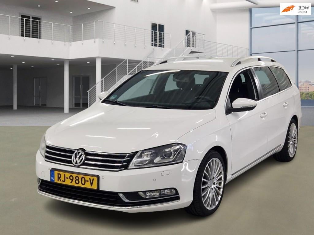 Volkswagen Passat Variant 2.0 TDI R-line BlueMotion AUT NAVI, Euro 5, 4 cilinders, Wit, Diesel