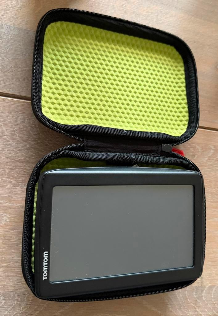 TomTom Start 25 navigatiesysteem, Auto diversen, Autonavigatie, Zo goed als nieuw, Ophalen of Verzenden