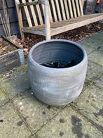Grote grijze buitenpot - 32cm diameter, Tuin en Terras, Bloempotten, Gebruikt, Balkon, Rond, Minder dan 40 cm