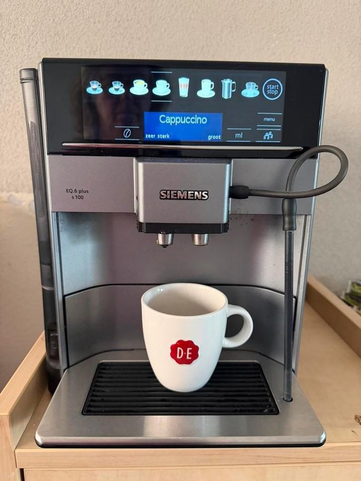 Siemens EQ6 plus s100 volautomatische koffiemachine, Witgoed en Apparatuur, Koffiezetapparaten, Zo goed als nieuw, Gemalen koffie