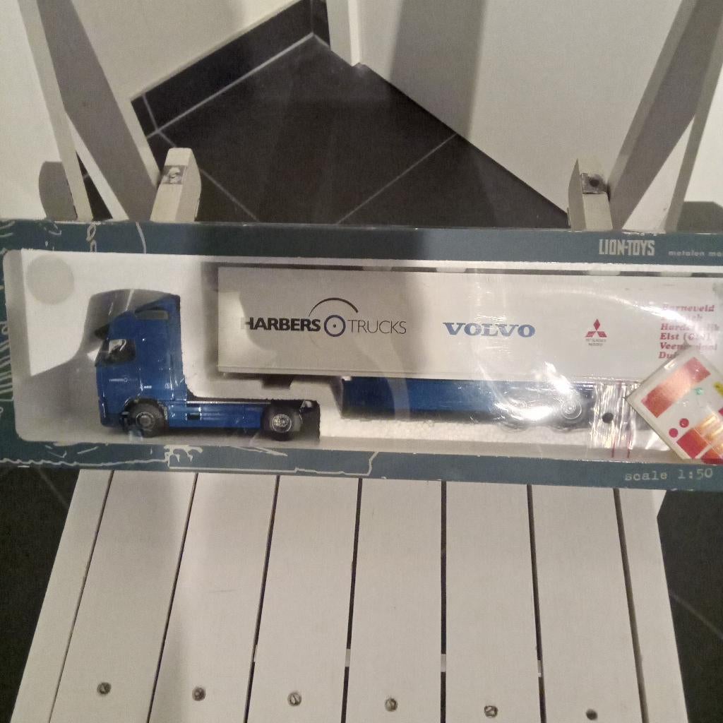 VOLVO GLOBETROTTER 480--HARBERS TRUCKS--1/50, Verzenden, Bus of Vrachtwagen, Lion Toys