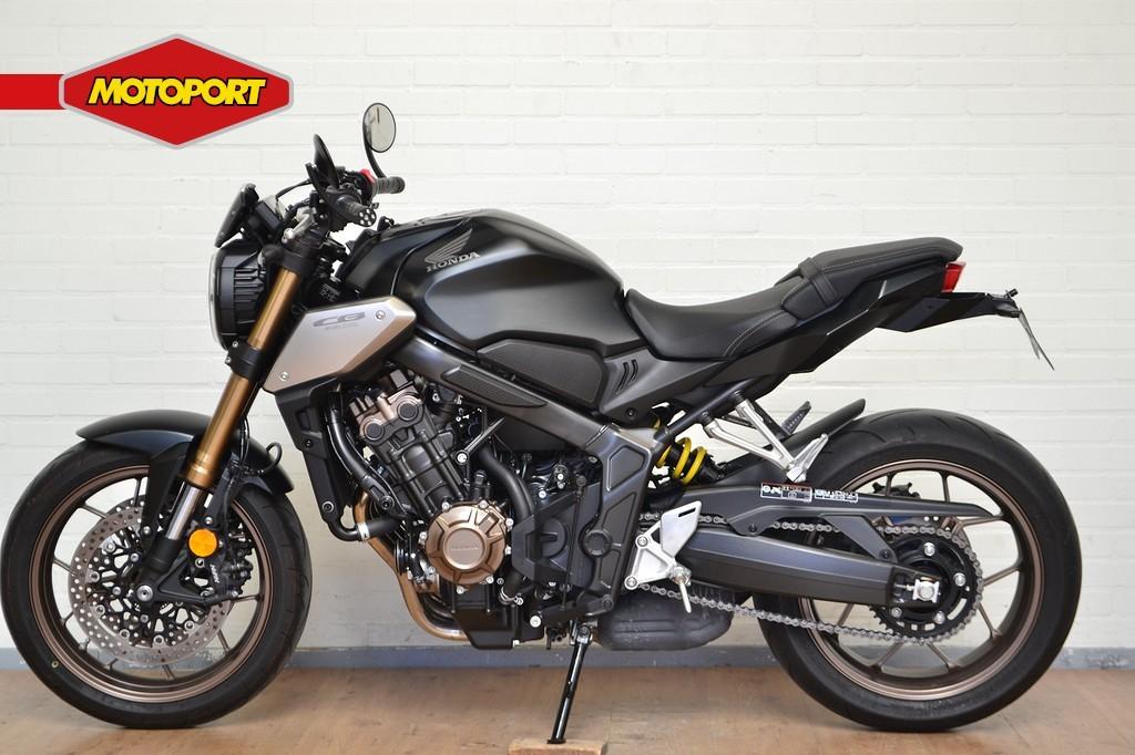 Honda CB 650 RA (bj 2022), Dorneveld 180-184
B-1731  Zellik, BE, Honda Motor Europe, Bedrijf, Hlcbepccnl@honda-eu.com