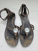 Elegante bronzen sandalen mt 41 met strass steen, Kleding | Dames, Schoenen, Bruin, Onbekend, Gedragen, Sandalen of Muiltjes
