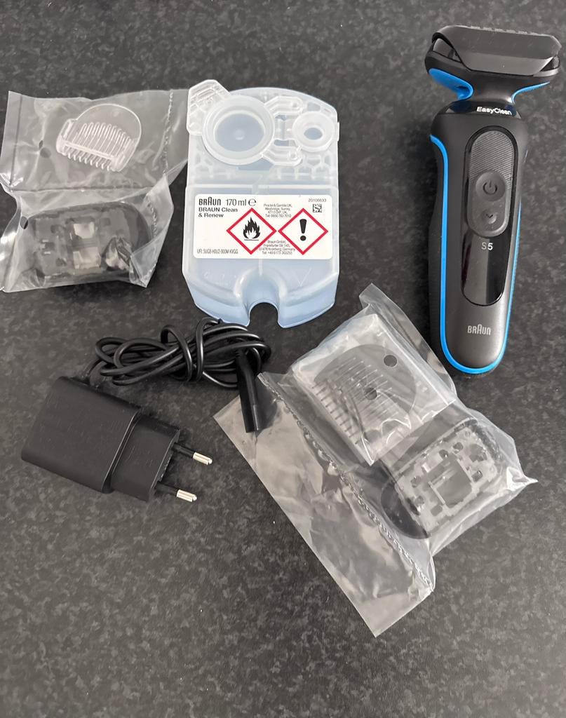 Shaver, scheerapparaat Braun S5 serie + lader zonder doos, Ophalen, Zo goed als nieuw, Scheren en Epileren
