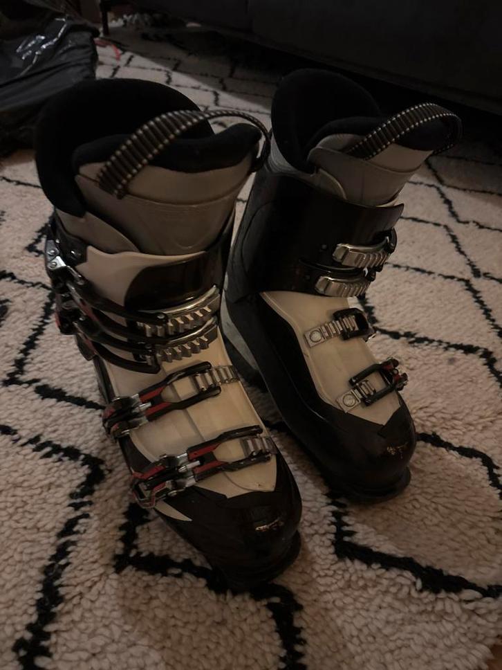 Salomon skischoenen maat 25 - Gebruikt, Sport en Fitness, Skiën en Langlaufen, Gebruikt, Schoenen, Skiën, Salomon, Ophalen