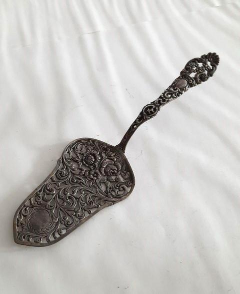 Antieke zilveren Gebakschep - Christoph Widmann (7619-85), Antiek en Kunst, Antiek | Bestek, Ophalen