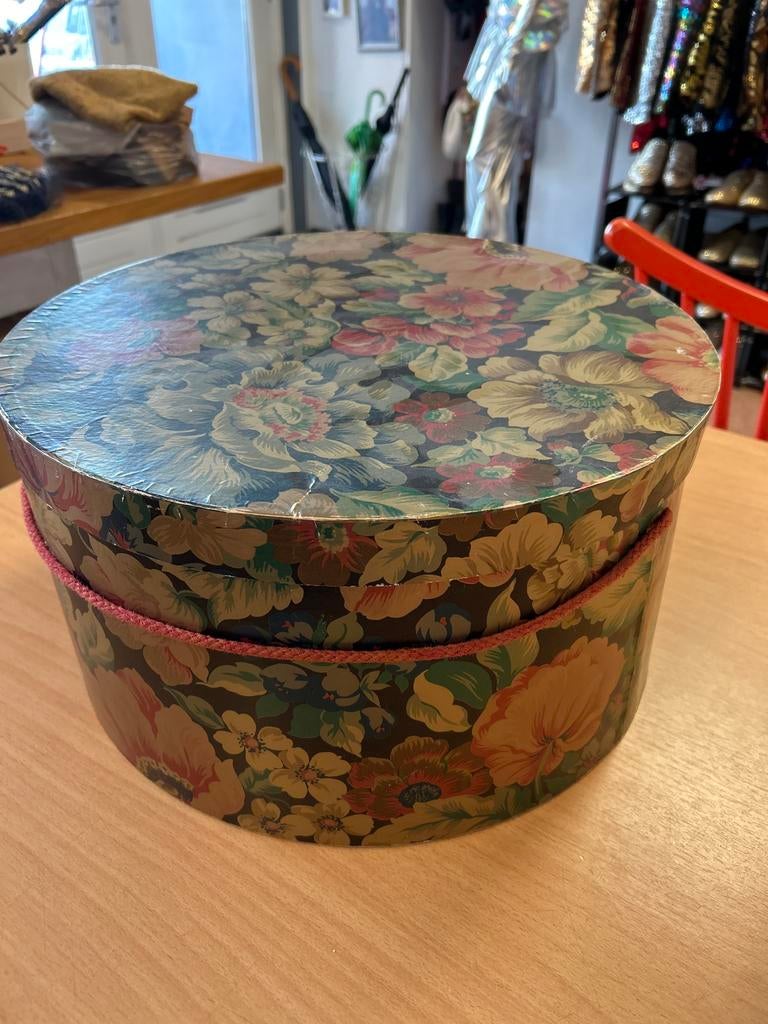 Grote Vintage Hoedendoos met Bloemenprint, Antiek en Kunst, Ophalen of Verzenden