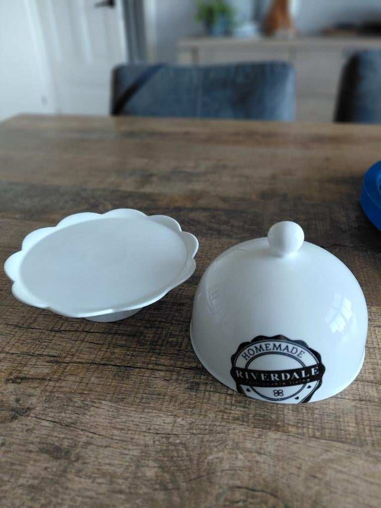 Kleine taartplateau met stolp Riverdale, Ophalen of Verzenden