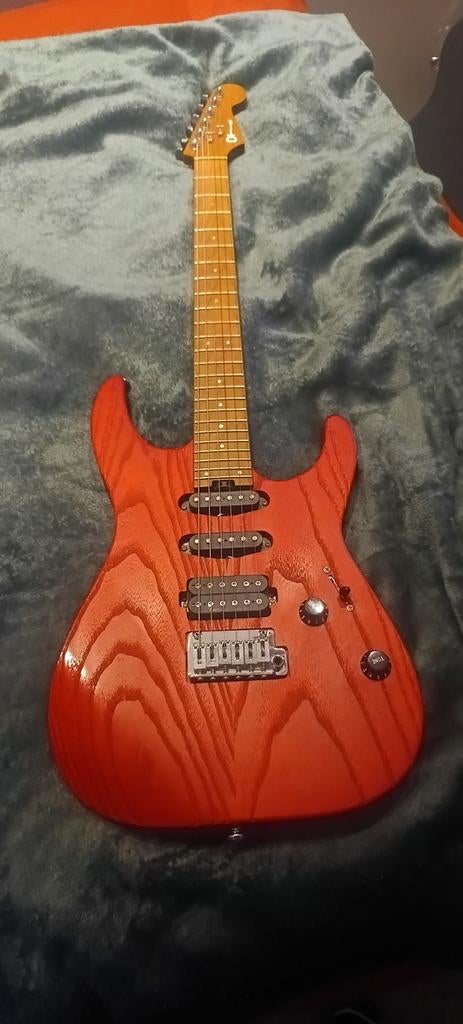 Charvel DK24 Red Ash, Muziek en Instrumenten, Snaarinstrumenten | Gitaren | Elektrisch, Ophalen of Verzenden, Solid body, Overige merken