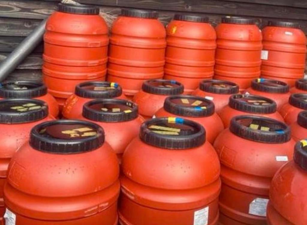 Regenton barrels vaten regentonnen 220 liter vanaf €10, 150 liter of meer, Ophalen, Zo goed als nieuw