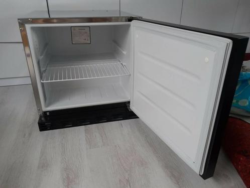 Nieuwe speciale koelkast voor Boretti BBQ Luciano Nero, Tuin en Terras, Barbecue-accessoires, Nieuw, Ophalen