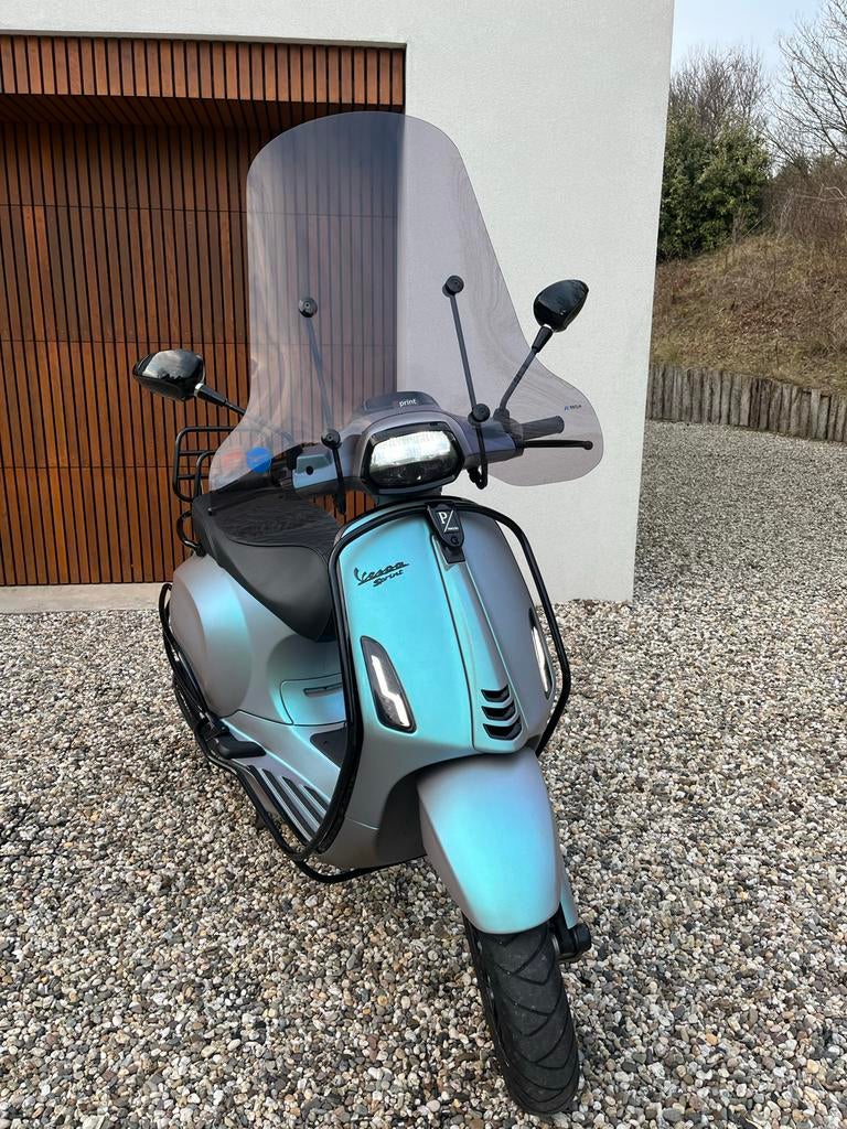 Vespa Sprint - Exclusieve kleur - 35km/u - 2.787 km, Fietsen en Brommers, Brommers | Vespa, Gebruikt, Overige modellen, Maximaal 25 km/u