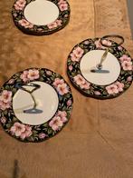 Twee mooie etagere’s, Huis en Inrichting, Keuken | Servies, Ophalen of Verzenden, Overige stijlen, Porselein, Schaal of Schalen