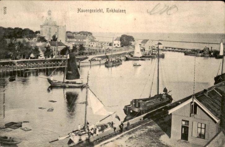 Enkhuizen - Havengezicht, Verzamelen, Ansichtkaarten | Nederland, Gelopen, Noord-Holland, Voor 1920, Ophalen of Verzenden