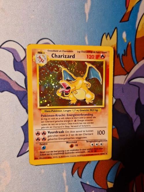 Charizard 4/102 Base Set NL Holo 1999 Wotc, Hobby en Vrije tijd, Verzamelkaartspellen | Pokémon, Zo goed als nieuw, Losse kaart