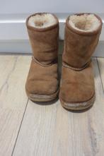 UGG - Bruine laarzen - 28, Kinderen en Baby's, Kinderkleding | Schoenen en Sokken, Gebruikt, UGG, Meisje, Ophalen of Verzenden
