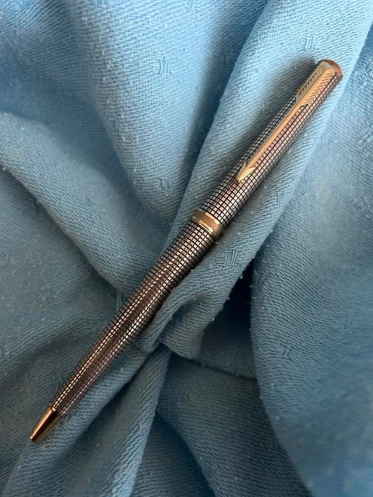 Parker Premier Balpen Cisele Sterling Zilver, Verzamelen, Pennenverzamelingen, Gebruikt, Balpen, Parker, Ophalen of Verzenden