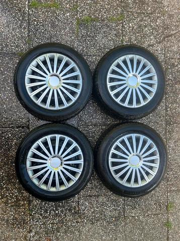 Banden en wieldoppen polo all-season volkswagen beschikbaar voor biedingen