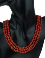 Bloedkoraal antieke ketting fraai 14k slot goud 3-strengs, Ophalen of Verzenden, Goud, Ketting, Met edelsteen