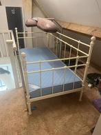 Spijlenbed créme, incl. lattenbodem en matras, Ophalen, Gebruikt, 90 cm, Eenpersoons