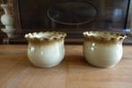 set van 2 beige bruine bloempotten met geschulpte rand, Rond, Binnen, Ophalen of Verzenden, Minder dan 25 cm
