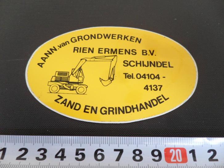 sticker Schijndel Rien Ermens bv Aanm. van Grondwerken, Verzamelen, Stickers, Zo goed als nieuw, Ophalen