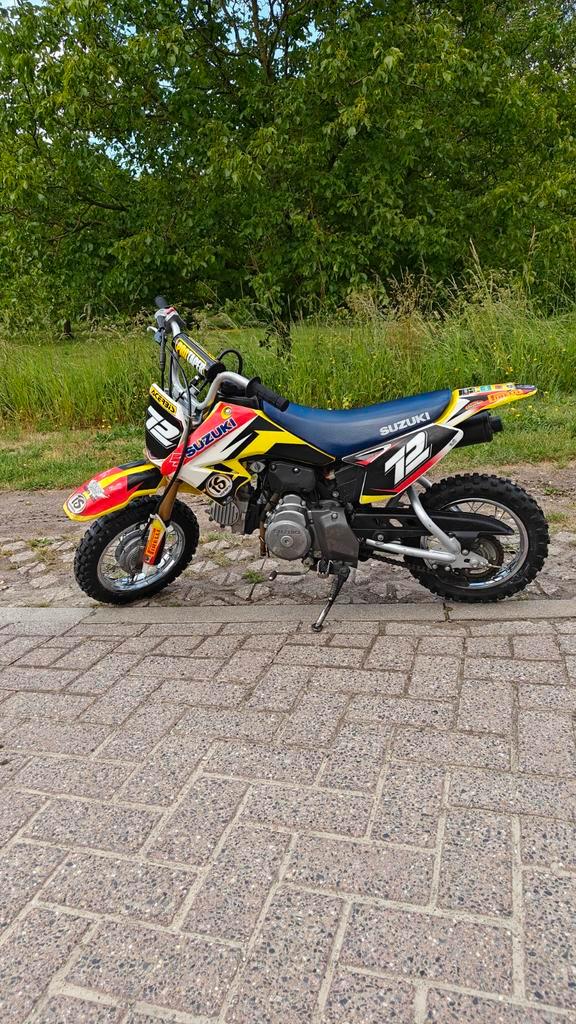Suzuki crossmotor - Gebruikt, Fietsen en Brommers, Brommers | Crossbrommers, Gebruikt, Suzuki, Ophalen