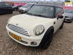Mini Mini Clubman 2009 * 1.6 Cooper Chili * EXPORT & HANDEL, Auto's, Mini, Voorwielaandrijving, 4 cilinders, 4 stoelen, Leder en Stof