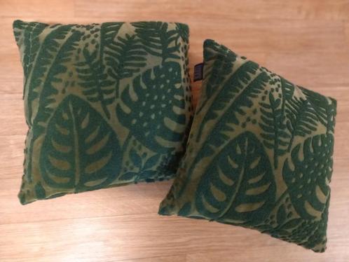 Bijna 40 sierkussens, Huis en Inrichting, Woonaccessoires | Kussens, Zo goed als nieuw, Overige kleuren, Vierkant, Ophalen of Verzenden
