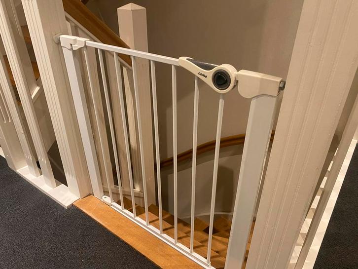 Traphekje Noma easy fit klemhekje niet boren, Kinderen en Baby's, Traphekjes, Zo goed als nieuw, Klemhekje, Metaal of IJzer, minder dan 100 cm