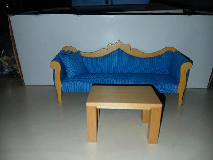 Bank /sofa met salontafel 1:12, Verzamelen, Poppenhuizen en Toebehoren, Zo goed als nieuw, Decoratie, Ophalen of Verzenden