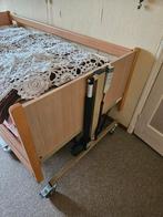 hoog laag bed, Huis en Inrichting, Slaapkamer | Bedden, Ophalen, Zo goed als nieuw, 200 cm, Hout